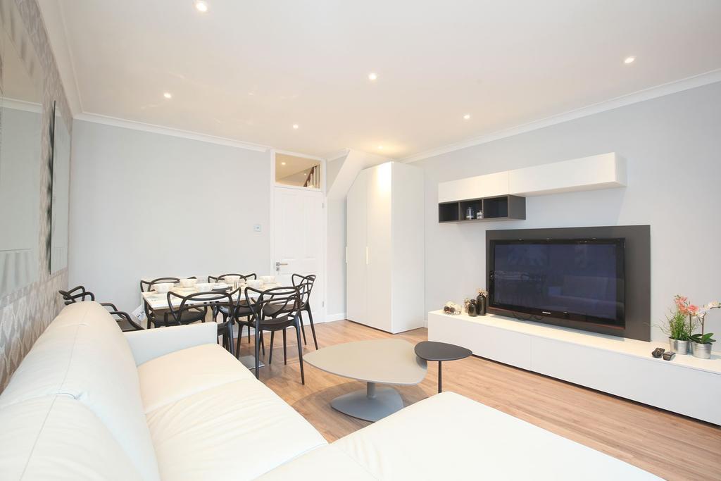 Sach'S 2 Bedrooms Apartment - No Lift London Exterior foto