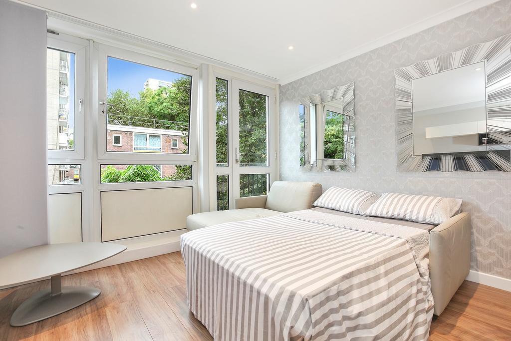 Sach'S 2 Bedrooms Apartment - No Lift London Exterior foto